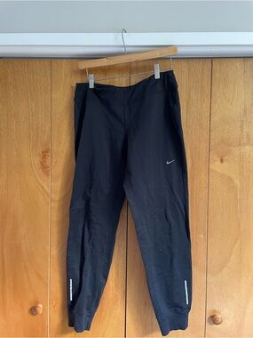Nike microfleece lined black joggers size medium